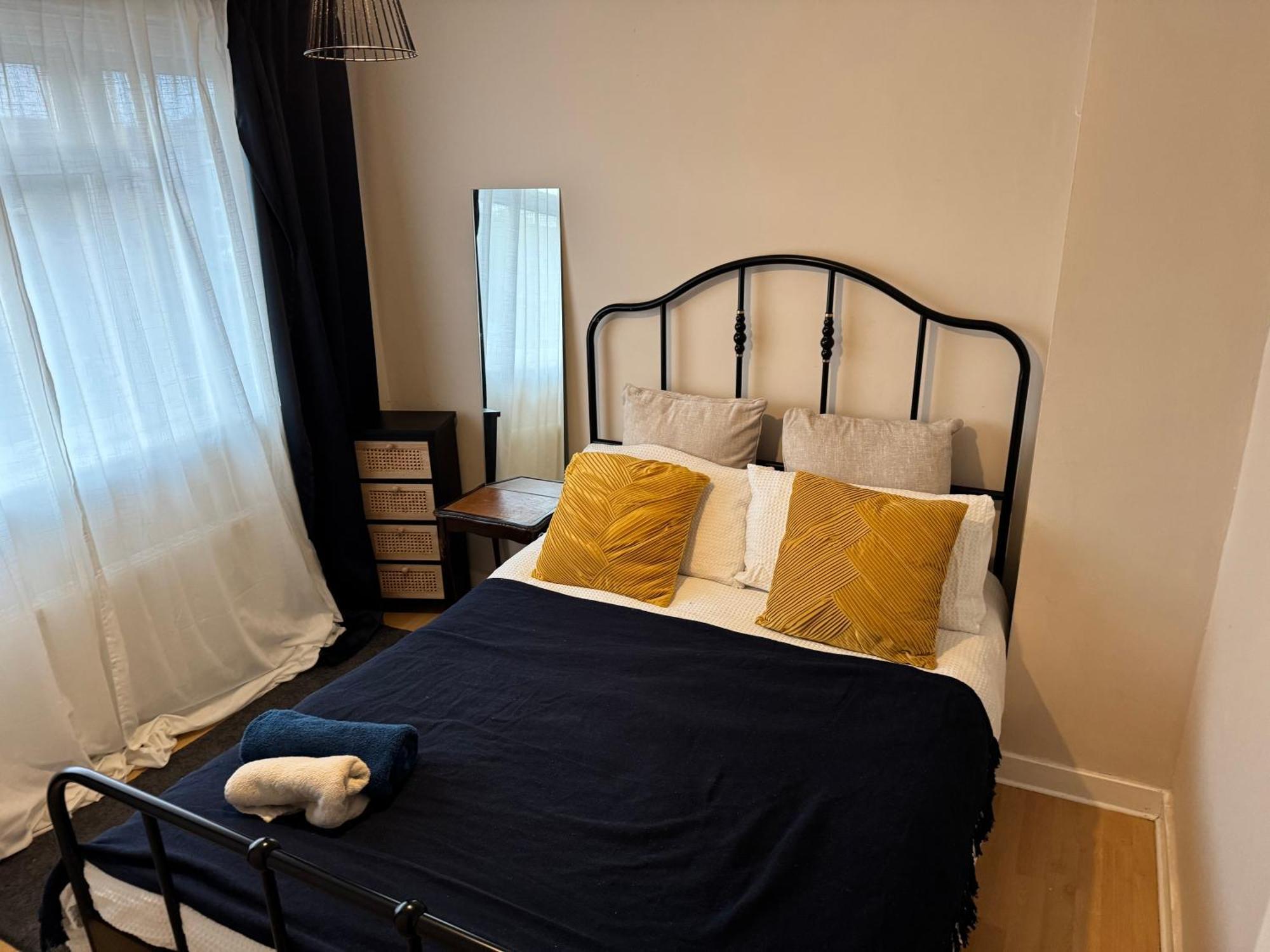 Sunflower Villa Bristol Extérieur photo